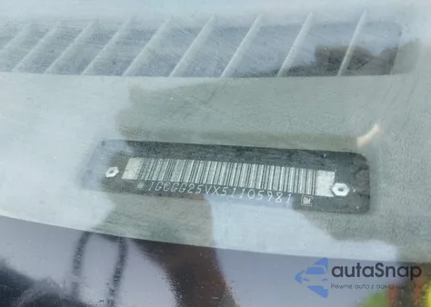 2005 Chevrolet Express from USA, damaged, VIN 1GCGG25VX51105981